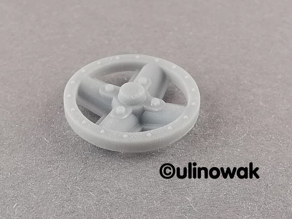 13I #618 Revolution-Design Resine Felgeneinsatz 13 Zoll 3-teilig 1:18 1